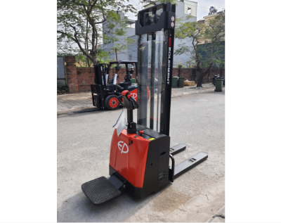 Xe nâng điện Stacker đứng lái 1.2 - 1.5 tấn ES12/15RS