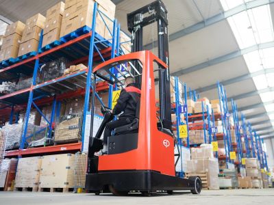 Xe nâng điện Reach Truck đứng lái CQD16/20RV(F)(H)