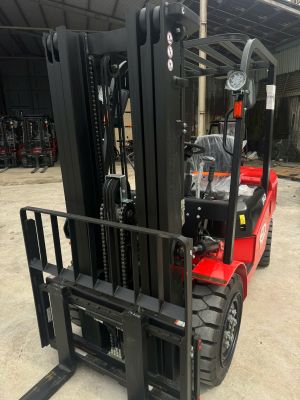     XE NÂNG DẦU 3 TẤN CPCD30H3