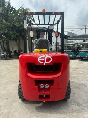     XE NÂNG DẦU 3 TẤN CPCD30H3