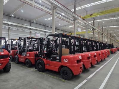 DỊCH VỤ CHO THUÊ XE NÂNG HÀNG GIÁ TỐT